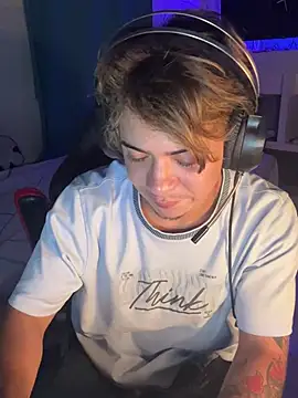 angellatinboy - AngelLatinBoy's free webcam - UK Sex Cams