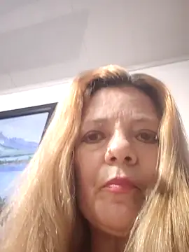 Webcam Model (karlaanqui1)  is live.Free join now!