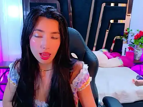 mialovelyn (F young) - show squirt