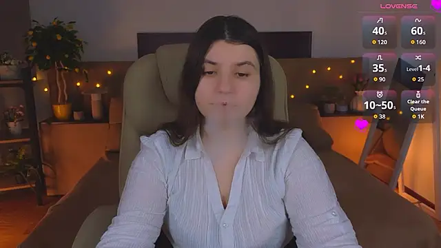 viola__shy - Viola__Shy's free webcam - UK Sex Cams