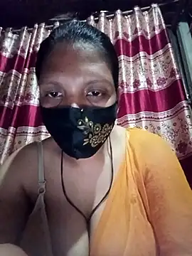 ripa- (F mature) - Boobs show