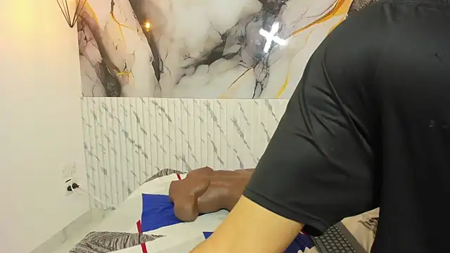 reneepaz - ReneePaz's free webcam - UK Sex Cams