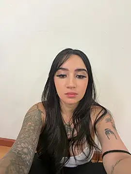 emmyevans1 - EmmyEvans1's free webcam