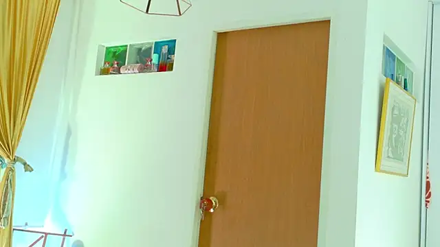 magali_19 - Magali_19's free webcam