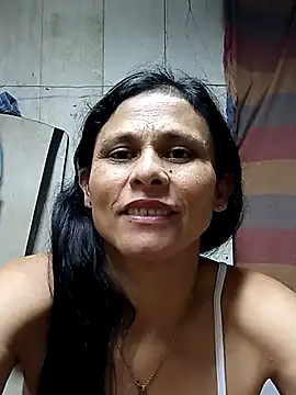 yuliitza4 - Yuliitza4's free webcam