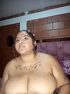 Webcam Model (Valentina_belmont) is live