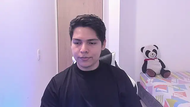 asta_yunoxxx - Asta_YunoXXX's free webcam - UK Sex Cams