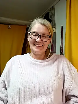 irinamaux - Irinamaux's free webcam - UK Sex Cams