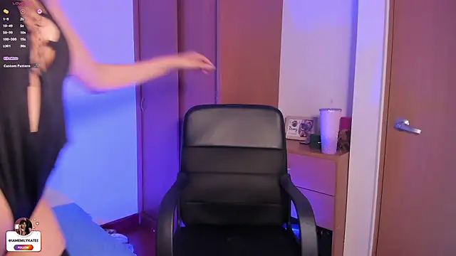 emily_kate_ - Emily_kate_'s free webcam - UK Sex Cams