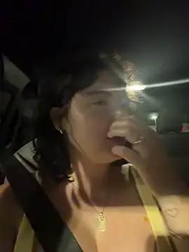 mangolini_parrocini's room