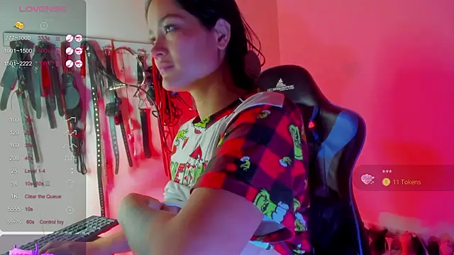 scarlet-kennedy98 - Scarlet-kennedy98's free webcam - UK Sex Cams