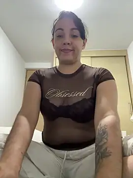 camii_7 (F milf) - remover top x 5 minuts