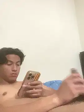 emilianoperex - EmilianoPerex's free webcam - UK Sex Cams