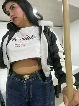 nikol_19x - Nikol_19x's free webcam - UK Sex Cams