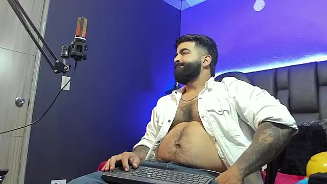 Lyon_vach live sex cam