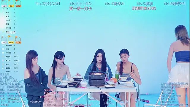 Luckygirls-339's room