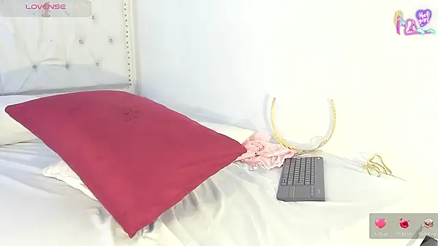 Angela_Garciaa Live Webcam on Stripchat