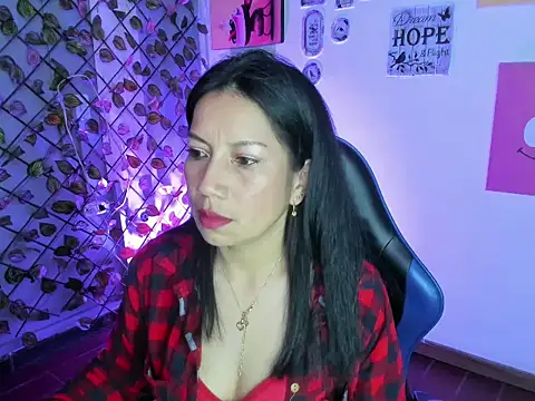 megan_collinss1 - Megan_Collinss1's free webcam