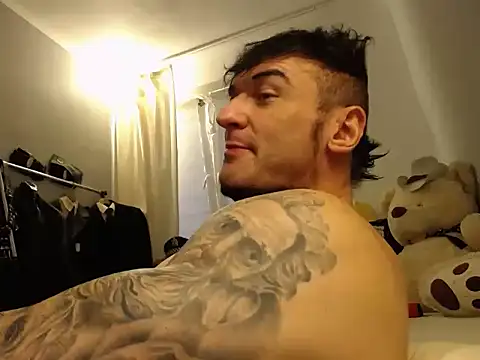 ballardbret (Ask my age) - Cock stroking, flexing, dirty talking. X