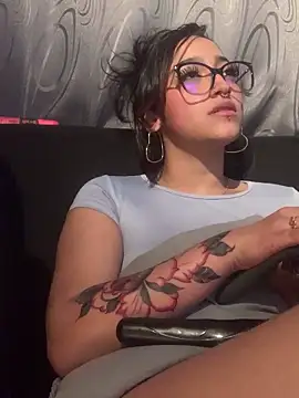 lilithmonette - LilithMonette's free webcam - UK Sex Cams