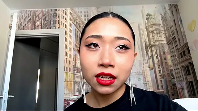 sweetmiaxo - SweetMiaXO's free webcam - UK Sex Cams