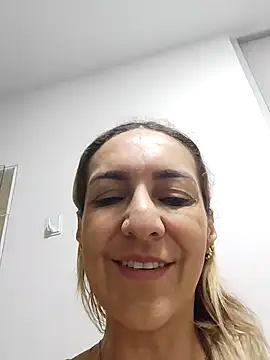 Webcam Model (Monita_Med) is live