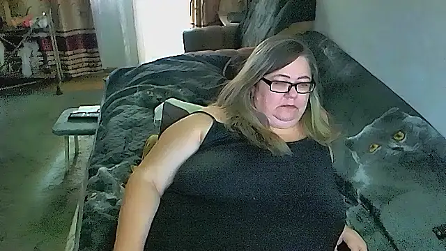 sex2 (F mature) - naked, squirt