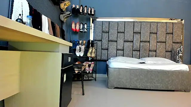 matureyulyet - Matureyulyet's free webcam - UK Sex Cams