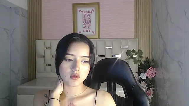 veronicaa_s - Veronicaa_s's free webcam - UK Sex Cams