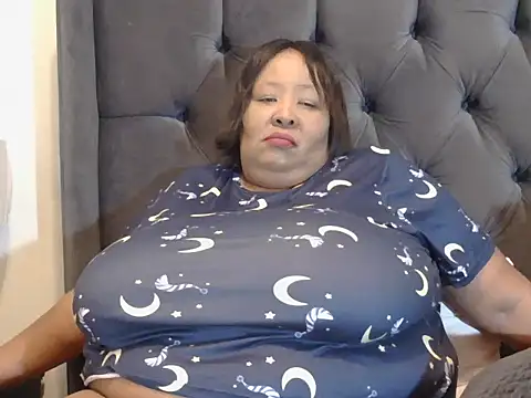 nancy111 - Nancy111's free webcam - UK Sex Cams