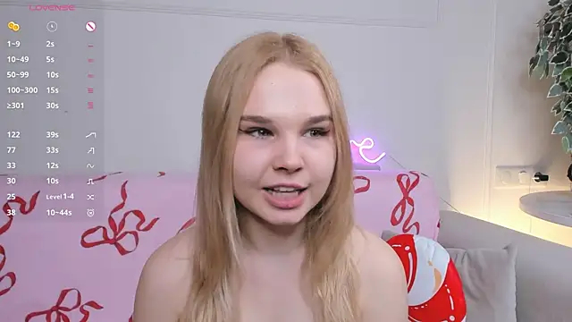 OdetteHarwick live sex cam