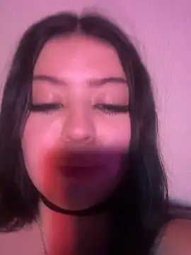 lolaaculaa from StripChat is Freechat