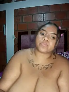 Webcam Model (Valentina_belmont)  is live.Free join now!