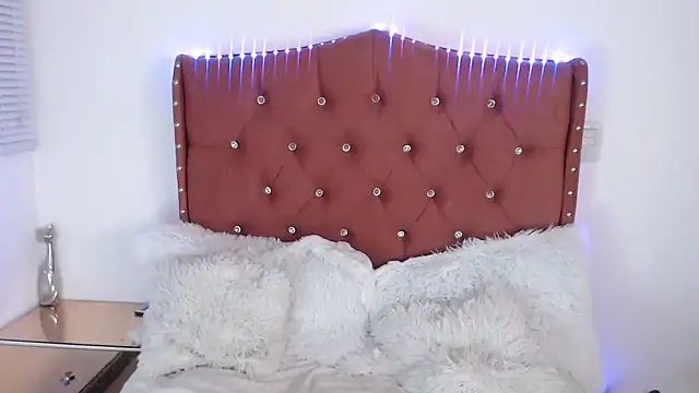 karla_bigarango - Karla_bigarango's free webcam