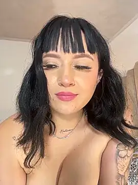 emily_acorn from StripChat is Freechat