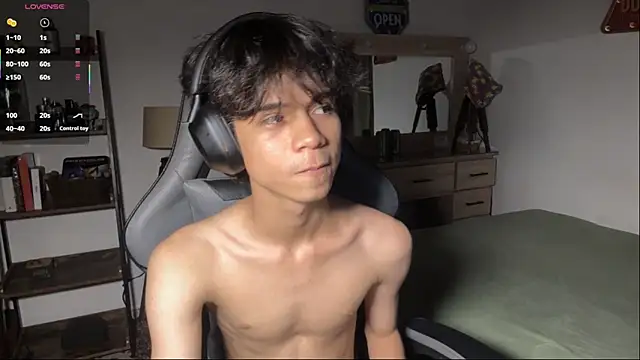 oopsagain_ - OopsAgain_'s free webcam