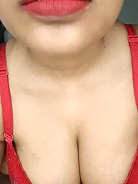 Webcam Model (sex-withcouple)  is live.Free join now!