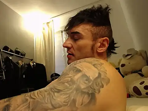 ballardbret (Ask my age) - Cock stroking, flexing, dirty talking. X