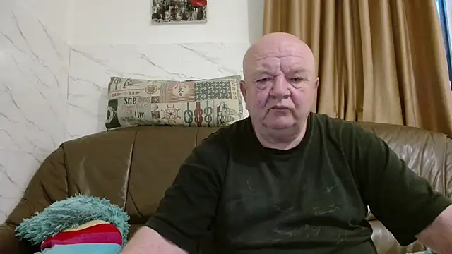 fullballs6 - Fullballs6's free webcam