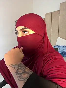 Webcam Model (rashaaa_)  is live.Free join now!