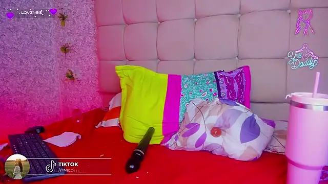 kitty_rose_cs - Kitty_Rose_CS's free webcam