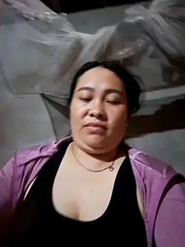 nin-anna - Nin-anna's free webcam - UK Sex Cams