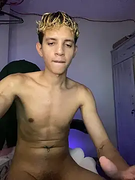 tylernova - Tylernova's free webcam - UK Sex Cams