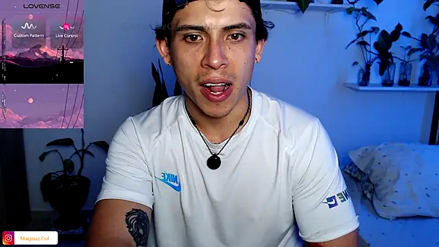 magnuz_col - Magnuz_Col's free webcam - UK Sex Cams