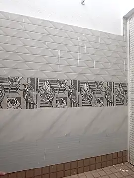 Webcam Model (Hot-Tinaa)  is live.Free join now!