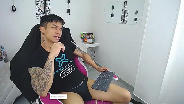 Leonard_Price live sex cam