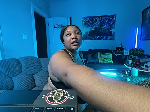 4EVAGLACIERS's Stripchat show and profile