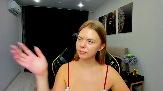 strawberrye - Strawberrye's free webcam