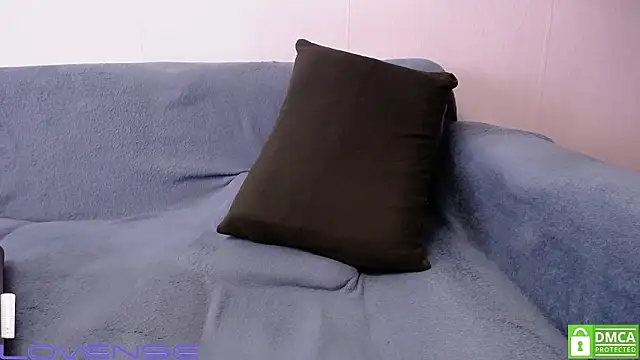 kiabigdiick live sex cam