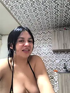 Daniela-rosee live sex cam